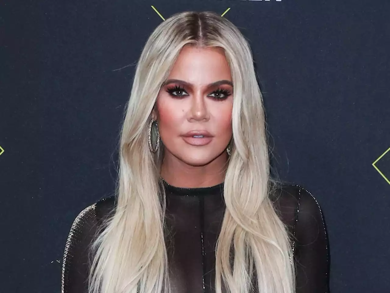 Khloe Kardashian Shows Off Killer Abs In New Bikini Pictures Amid Tristan Thompson Drama