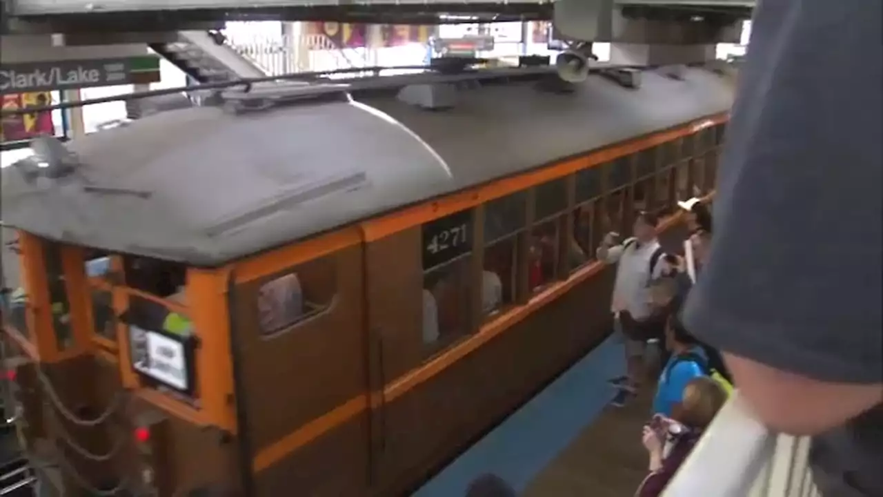 CTA celebrates 75 years with free vintage bus, train rides through Loop