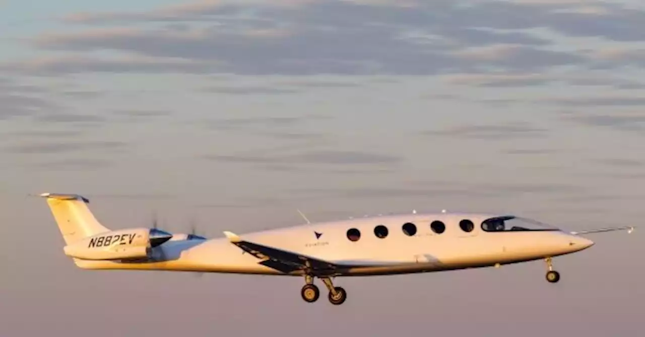 Plug-In Planes: Electric Passenger Aircraft Completes 8-Minute Test Flight