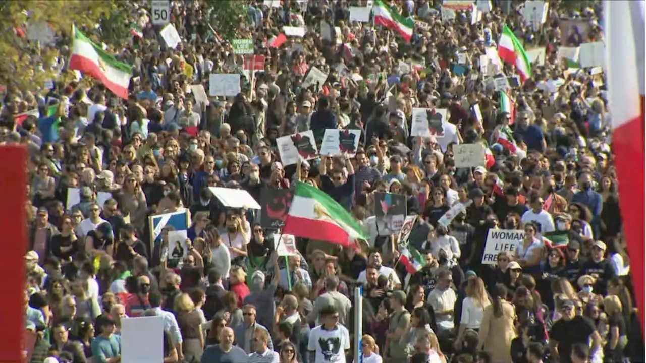 Thousands of people protest in freedom rally for Iran near Toronto today