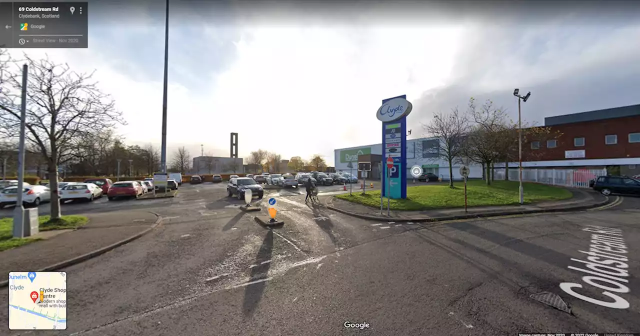 Armed robber holds shop assistants at knifepoint before making off with cash