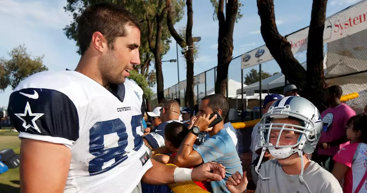 Cowboys’ Zack Martin reconnects with former teammates after death of Gavin Escobar