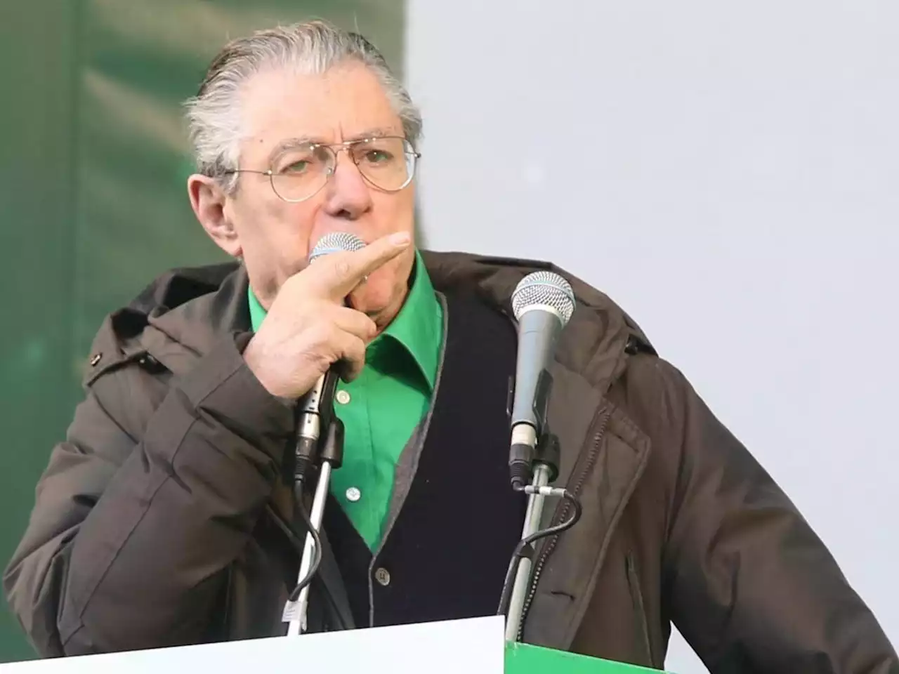 Bossi fonda il 'Comitato Nord': la prima corrente interna alla Lega