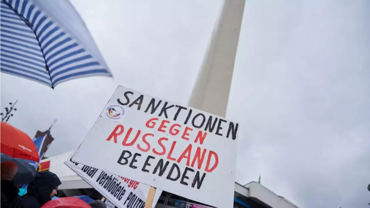 Demonstrationen gegen Russland-Sanktionen in Berlin