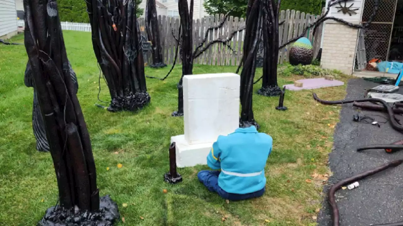 Couple Behind Stunning ‘Stranger Things' Display in Plainfield Look to Share Their Love For Halloween