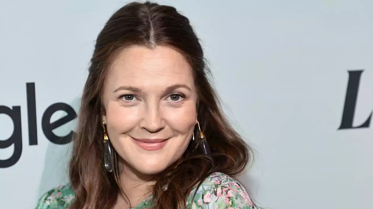 Drew Barrymore's Pizza Salad Recipe Has Foodies Totally Divided