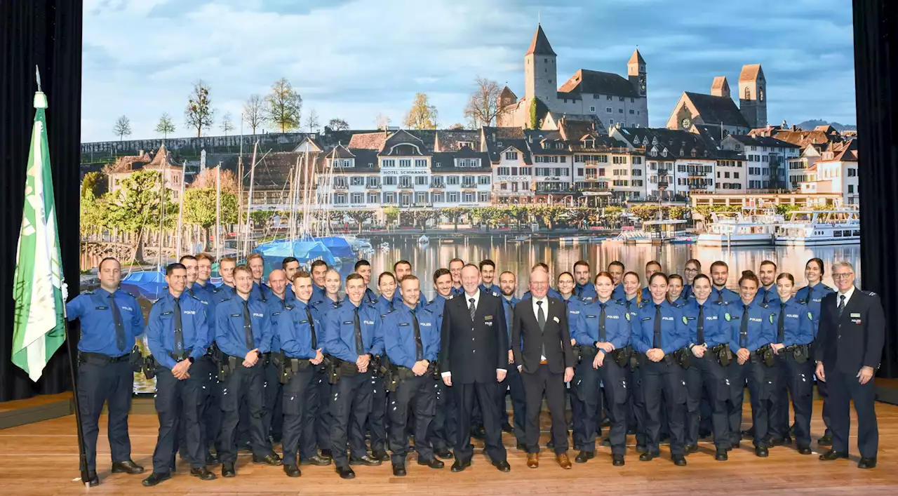 35 Polizeiangehörige ins Korps der Kantonspolizei St.Gallen aufgenommen