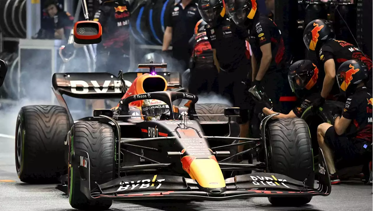 F1, Gp Singapore, Verstappen furioso con la Red Bull: 'Inaccettabile finire la benzina, ai box dovrebbero sapere quanta ne ho'