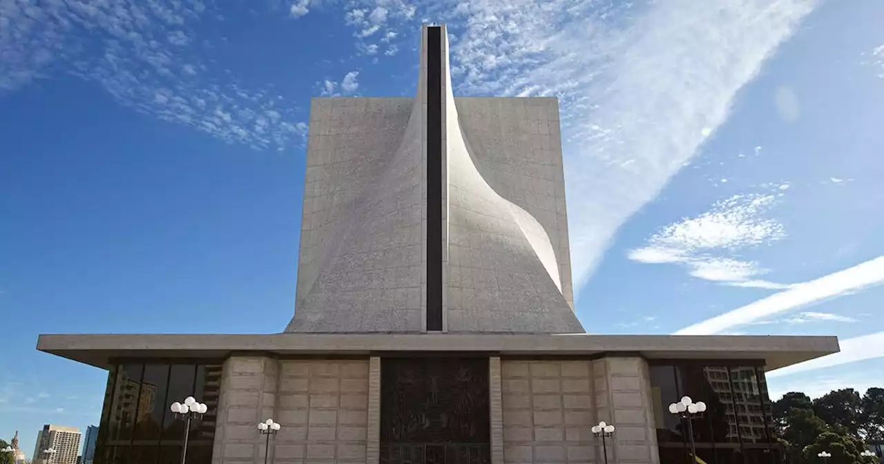 Survivors list 100s of abusers linked to S.F. Catholic church