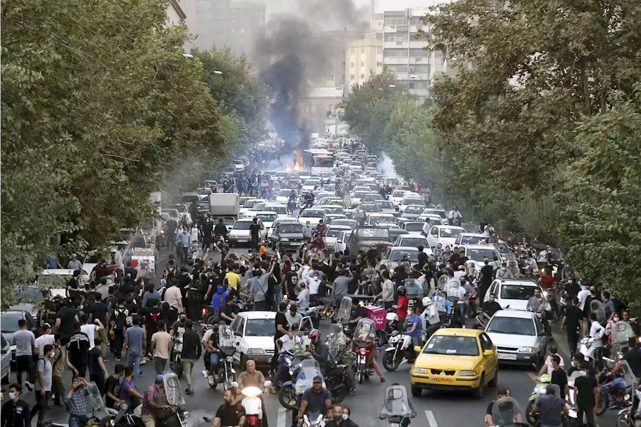 Proteste nach Tod von Mahsa Amini – Neun Ausländer im Iran festgenommen