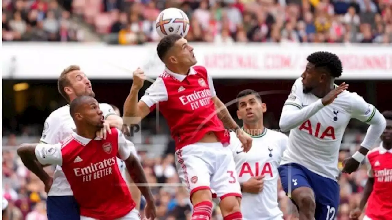 Arsenal dan Tottenham Hotspur Saling Berbalas Gol di Babak I