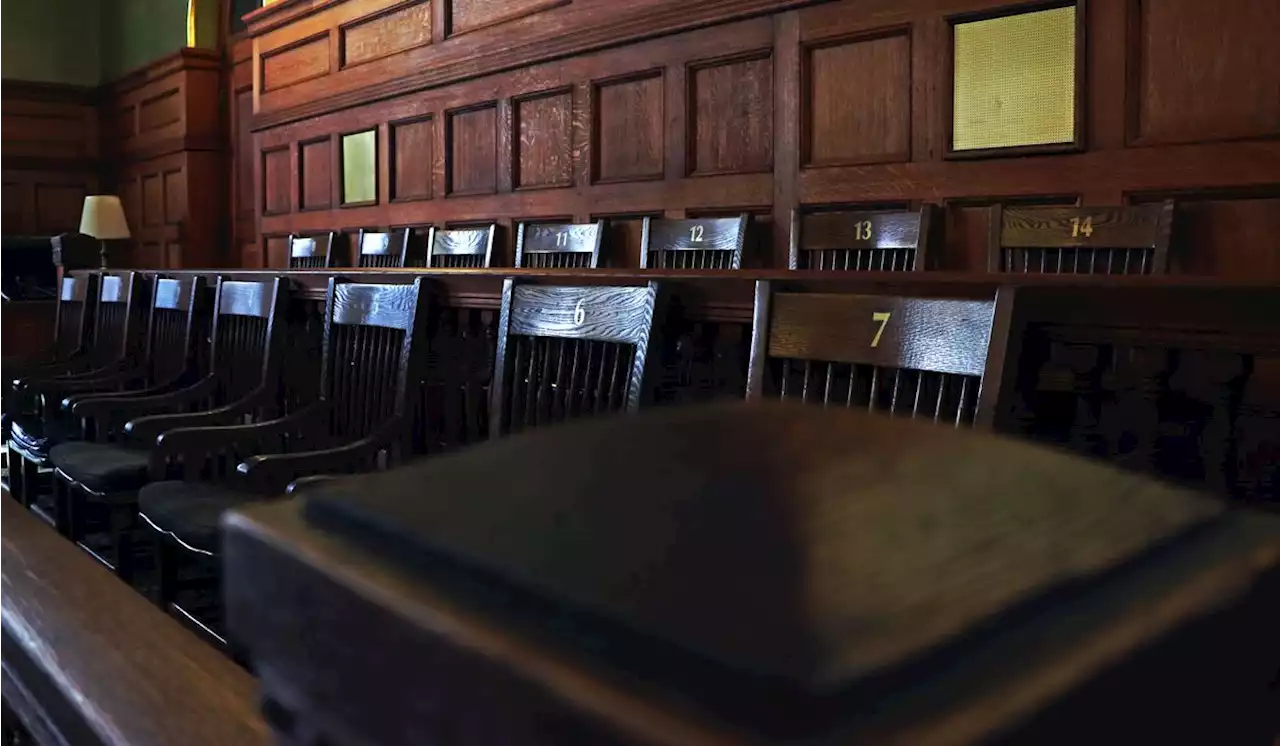 Federal appeals court upholds judge’s right to open courtroom with prayer