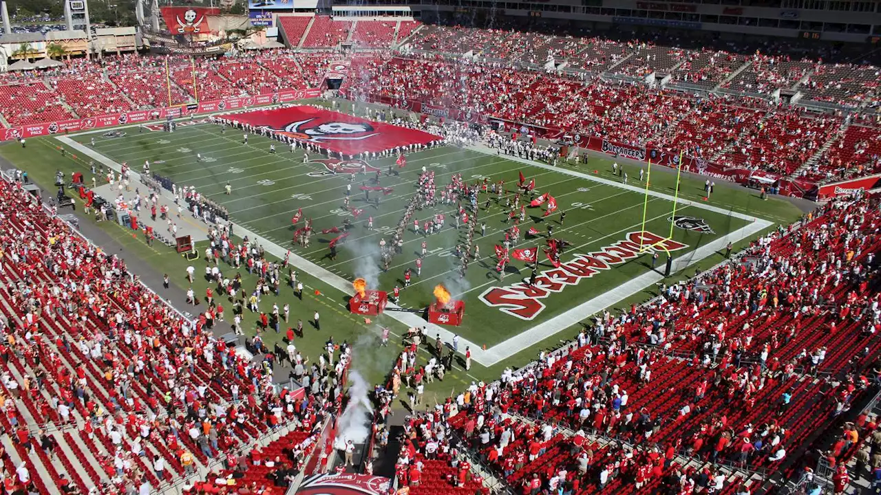 NFL will keep 'Sunday Night Football' in Tampa Bay for now, but has contingency plan based on Hurricane Ian