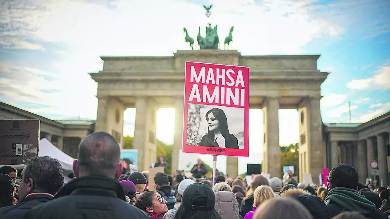 Innensenatorin rechnet mit Geheimdienstaktivitäten: Berlin verzichtet vorerst auf Abschiebungen in den Iran