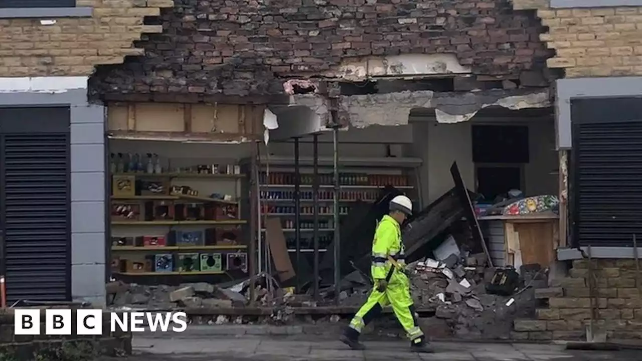 Bradford: Men sought after truck 'deliberately' rams shop