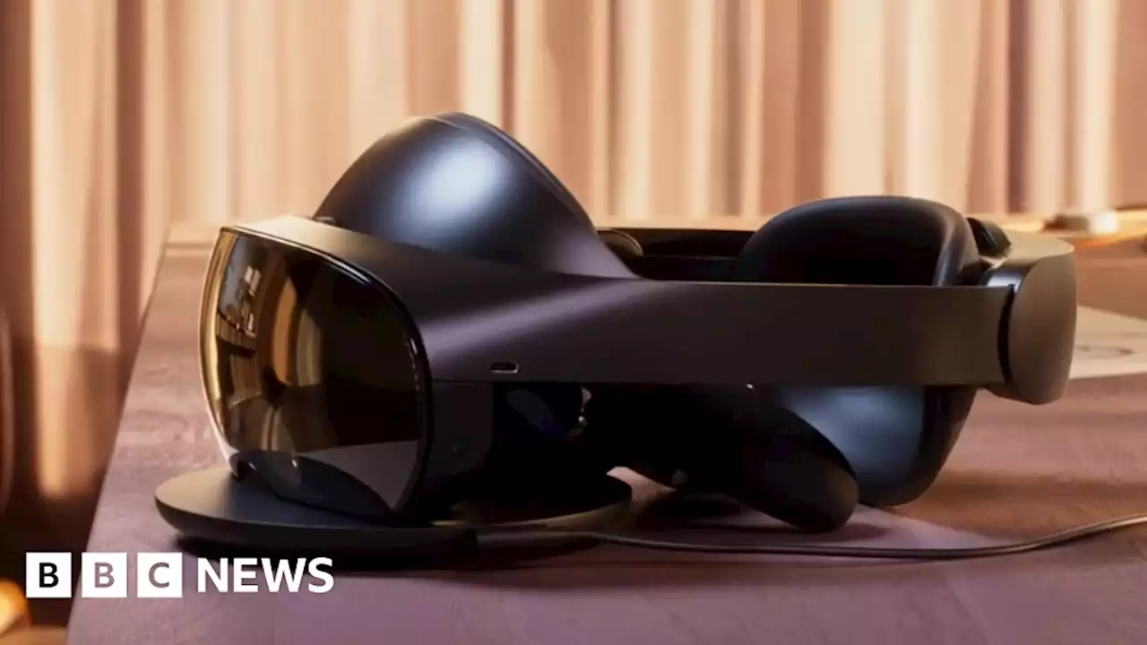 Mark Zuckerberg reveals new Quest Pro VR headset