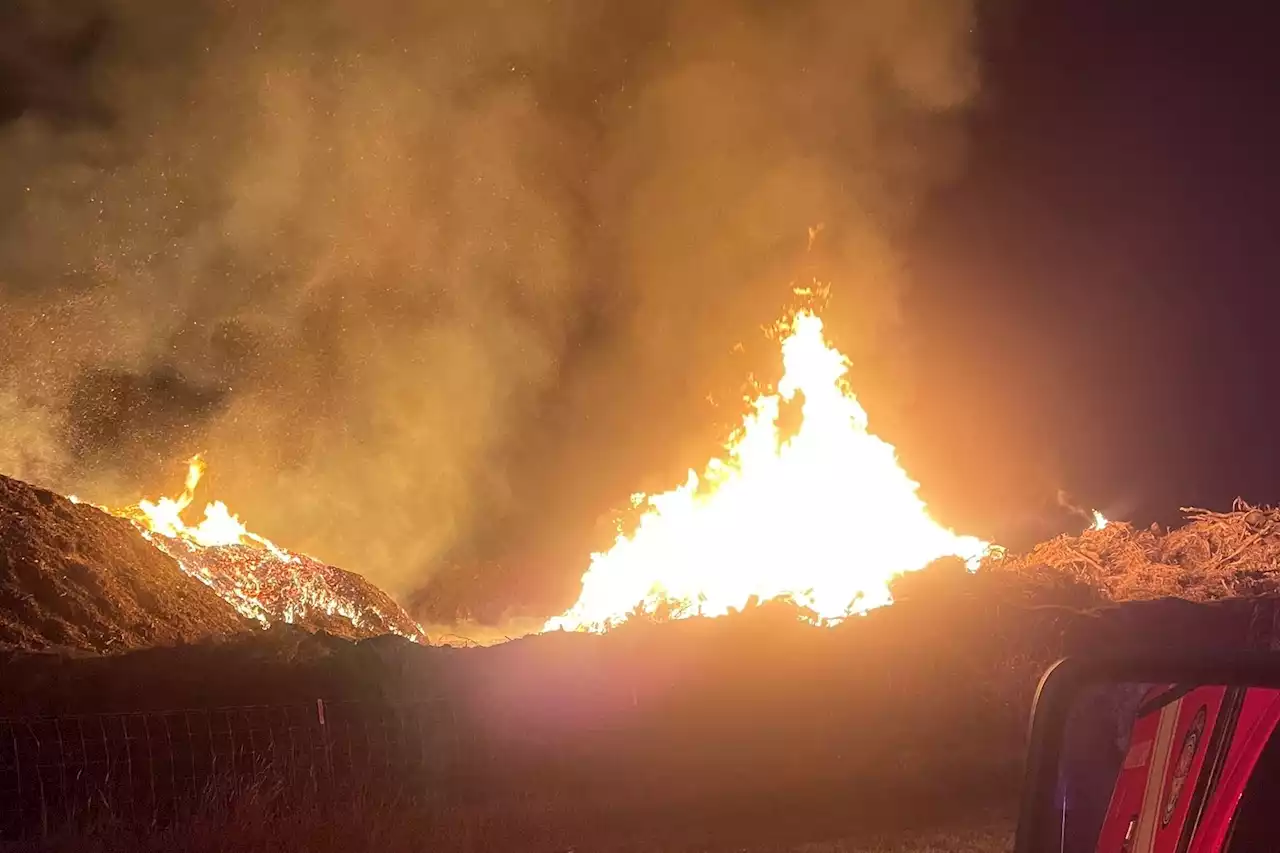 Large mulch fire shuts down road near I-35 in New Braunfels