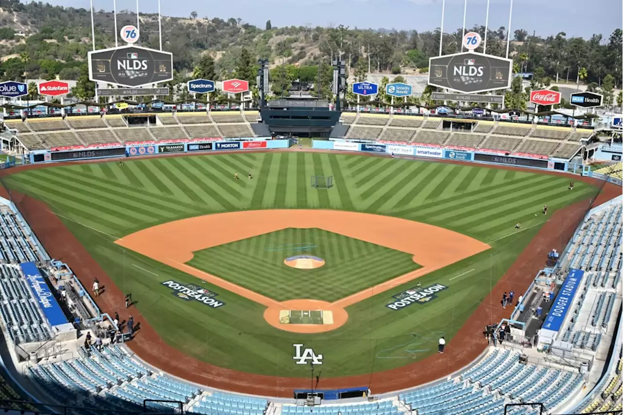 Game Day: One series at a time, Dodger fans