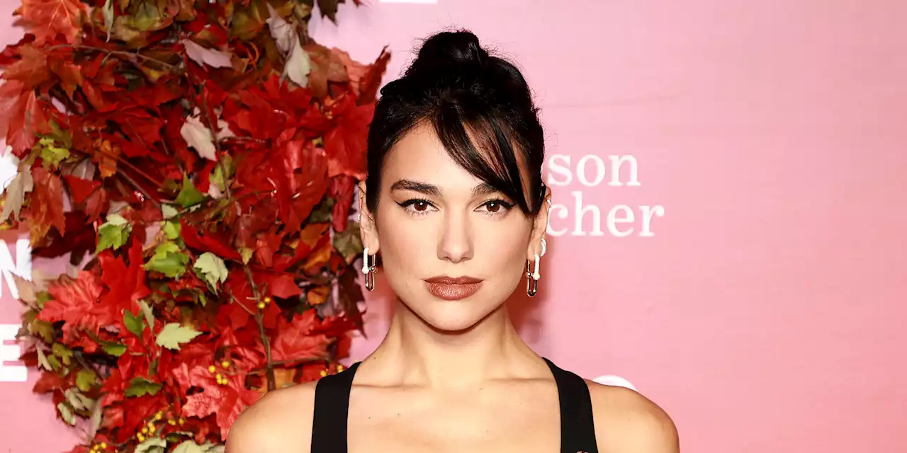 Dua Lipa Has Us Losing Our Cool in Her Baggy Fall-Approved Leather Outfit