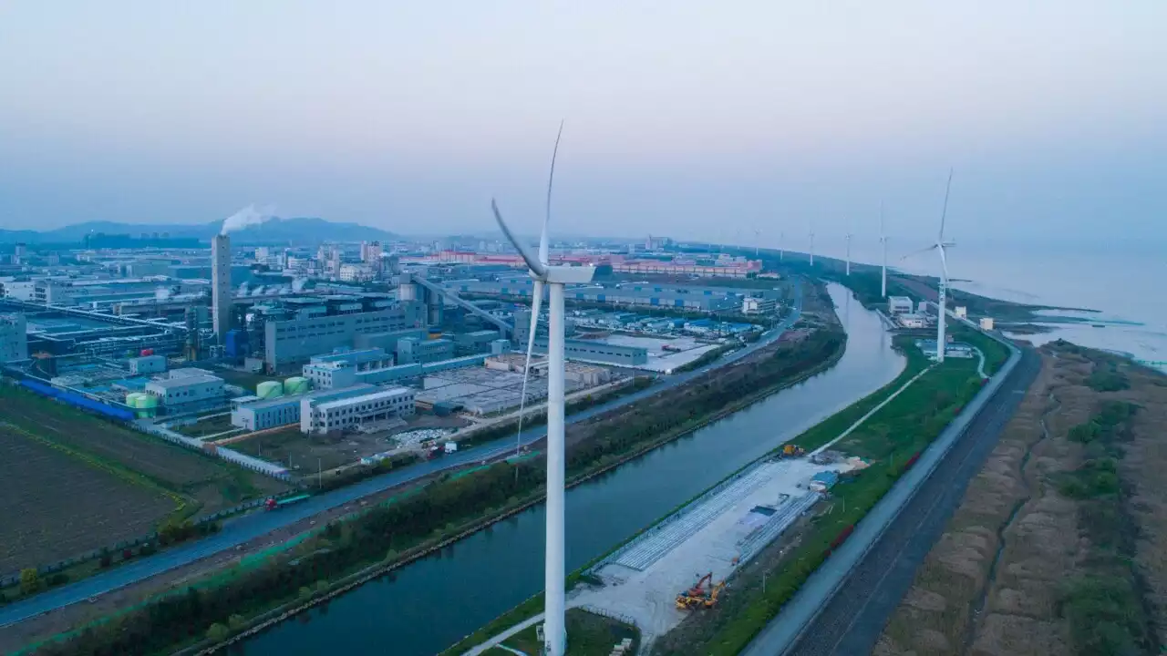 &#8216;Reckless speed&#8217; towards renewables putting &#8216;pressure&#8217; on energy system