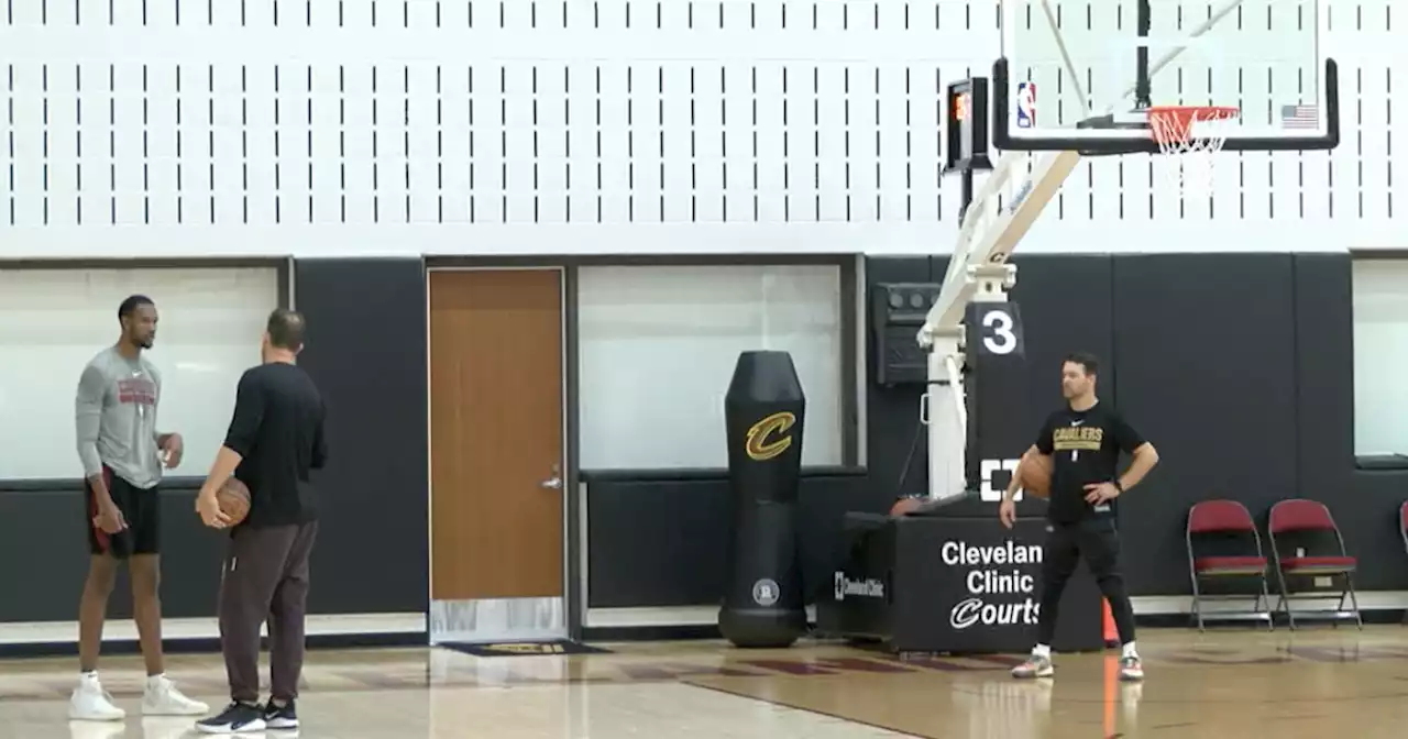 Cavs F Evan Mobley ramps up activity at practice following ankle sprain