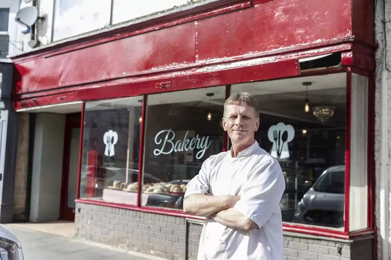 Yorkshire bakery opens 'warm room' above his oven to help people stave off cold during winter