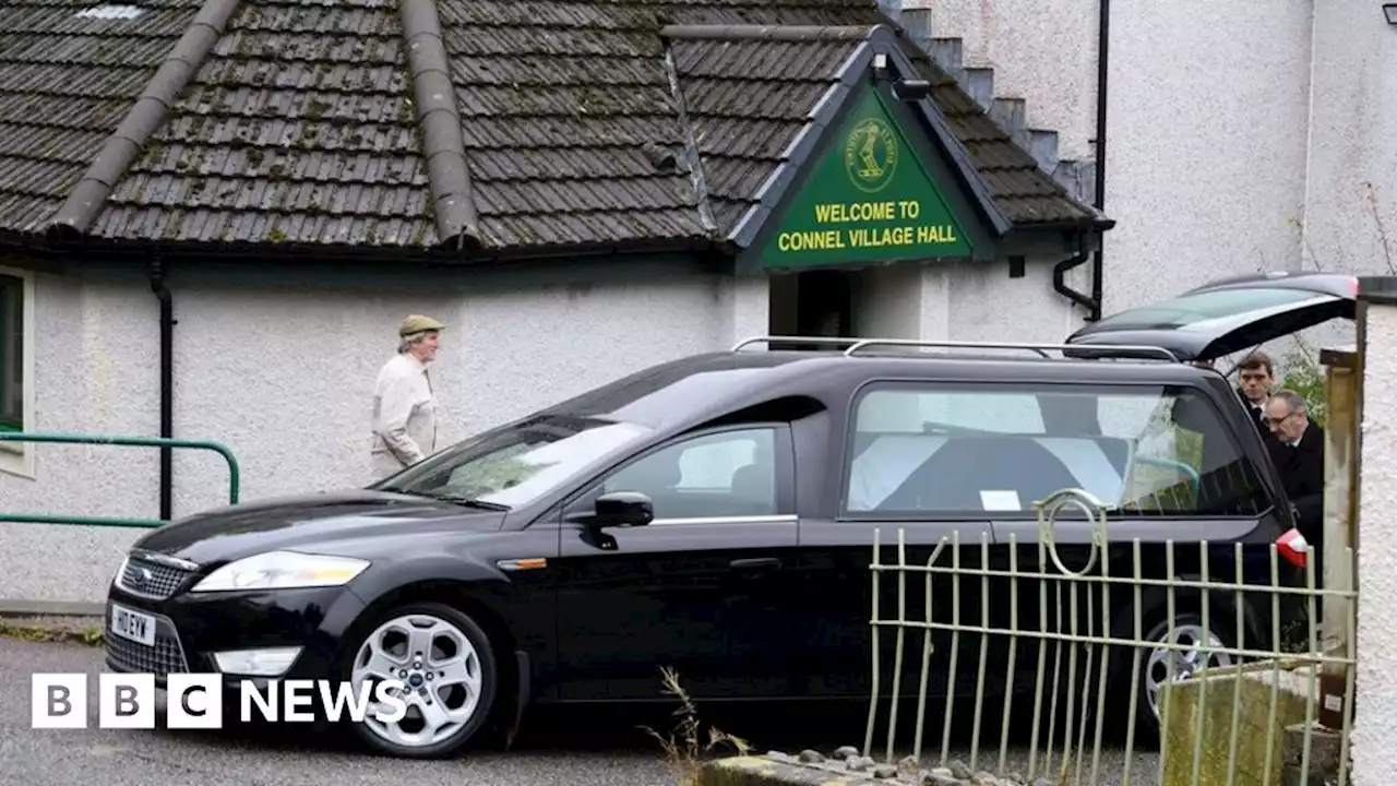 Funeral held for lawyer who took Stone of Destiny