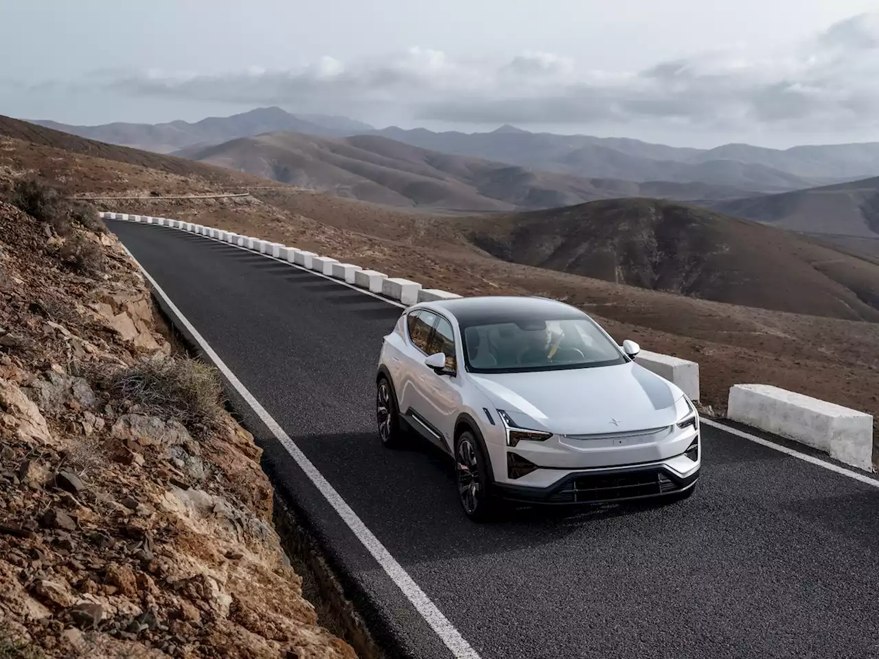 2024 Polestar 3 Packs 517 HP, Fancy Tech inside Chiseled Bodywork