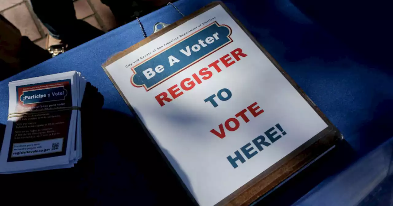 Dallas voters take advantage of registration drive thru before deadline cut off