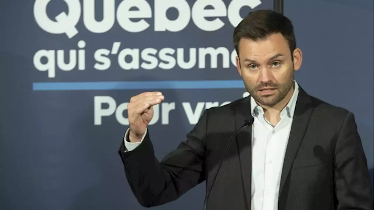 'Can't serve two masters': Parti Quebecois leader refuses to swear oath to King
