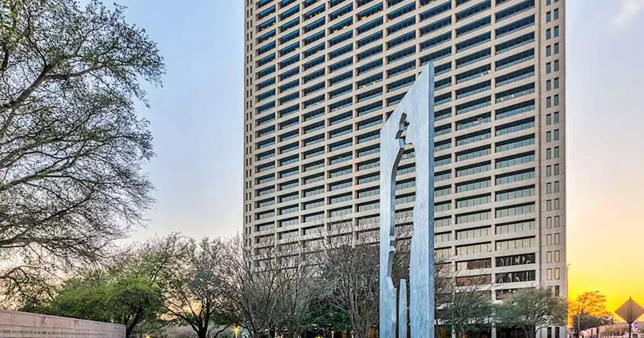 Fort Worth’s tallest skyscraper now handled by Dallas property firm