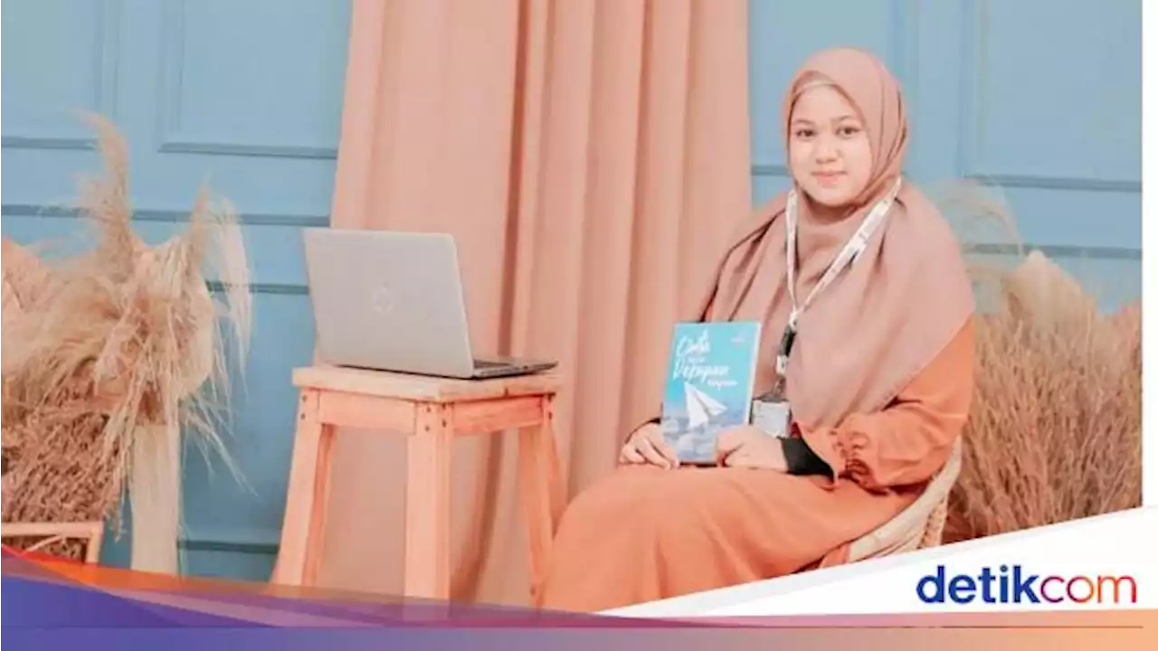 Dulu Bukunya Kerap Ditolak, Kini Mahasiswi Unej Ini Punya Penerbitan Sendiri