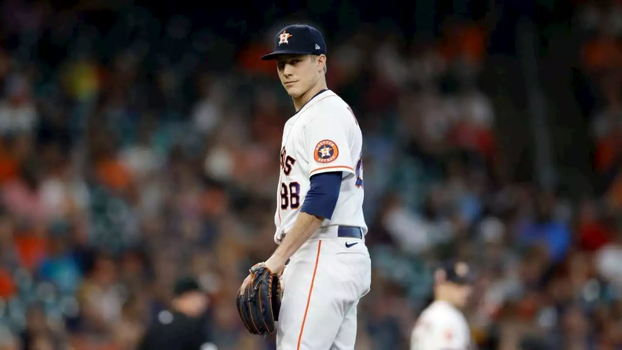 Astros' Phil Maton out of playoffs after breaking pinkie punching locker