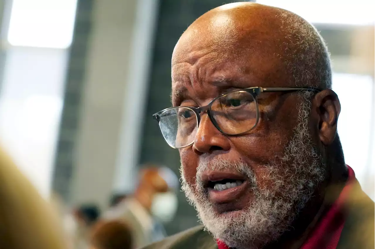 Capitol Police investigating letter with 'concerning language' found in Rep. Bennie Thompson's office