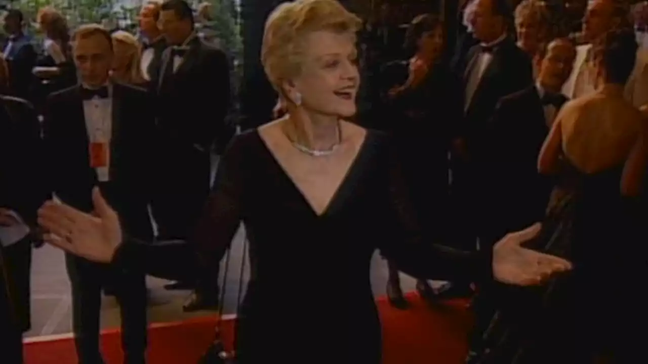 “Murder, She Wrote' actress Angela Lansbury passes away at 96 -