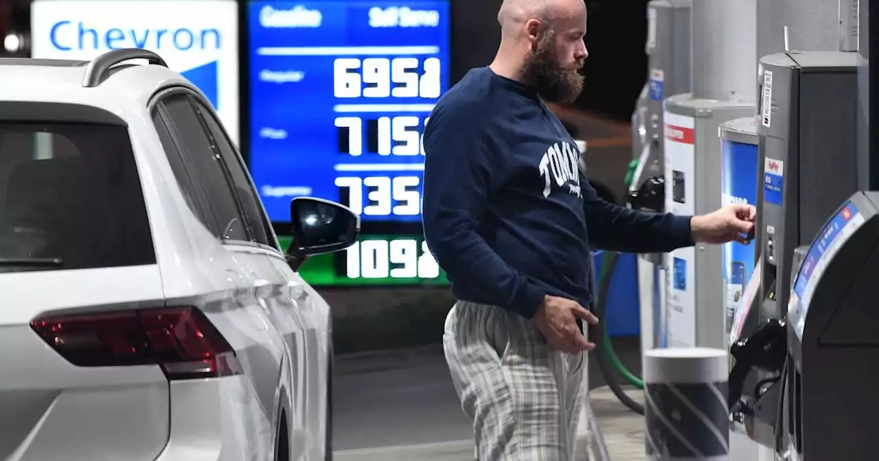 Gas prices keep falling in Los Angeles and California — and they could continue to drop