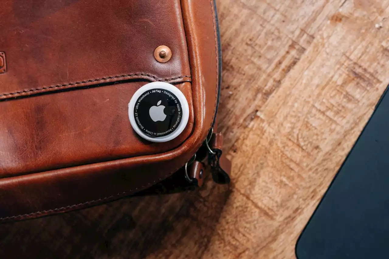 Lufthansa sows confusion with flip-flop on Apple AirTag ban
