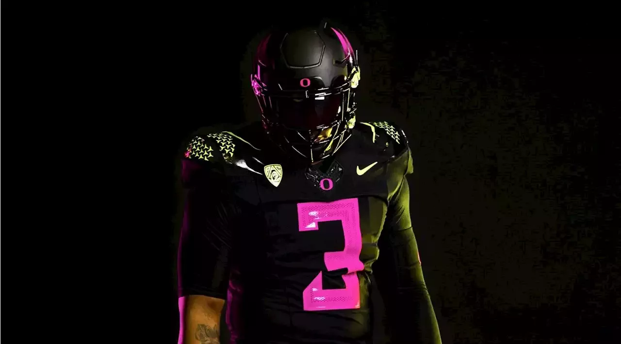 LOOK: Ducks give sneak preview of pink 'Stomp Out Cancer' uniforms
