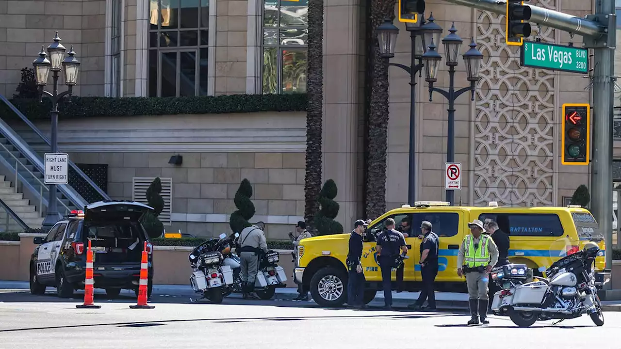 Las Vegas Stabbing Suspect Appeared to Speak to News Photographer in LA Before Attack