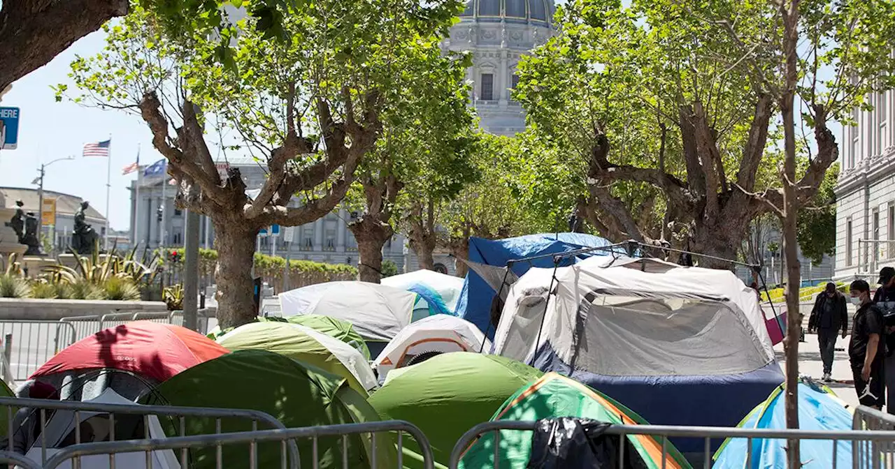 Homeless families demand action, march on City Hall