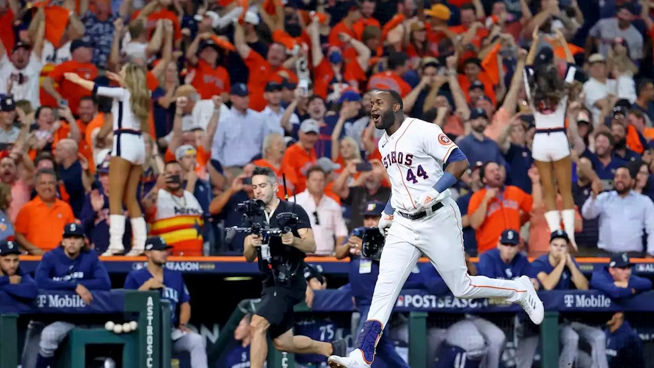 Yordan Alvarez hits three-run walk-off homer, Astros jolt Mariners in Game 1 of ALDS