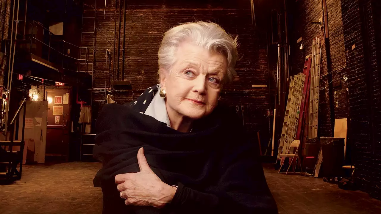 Angela Lansbury, Legendary Broadway Performer and ‘Murder She Wrote’ Star, Dies at Age 96