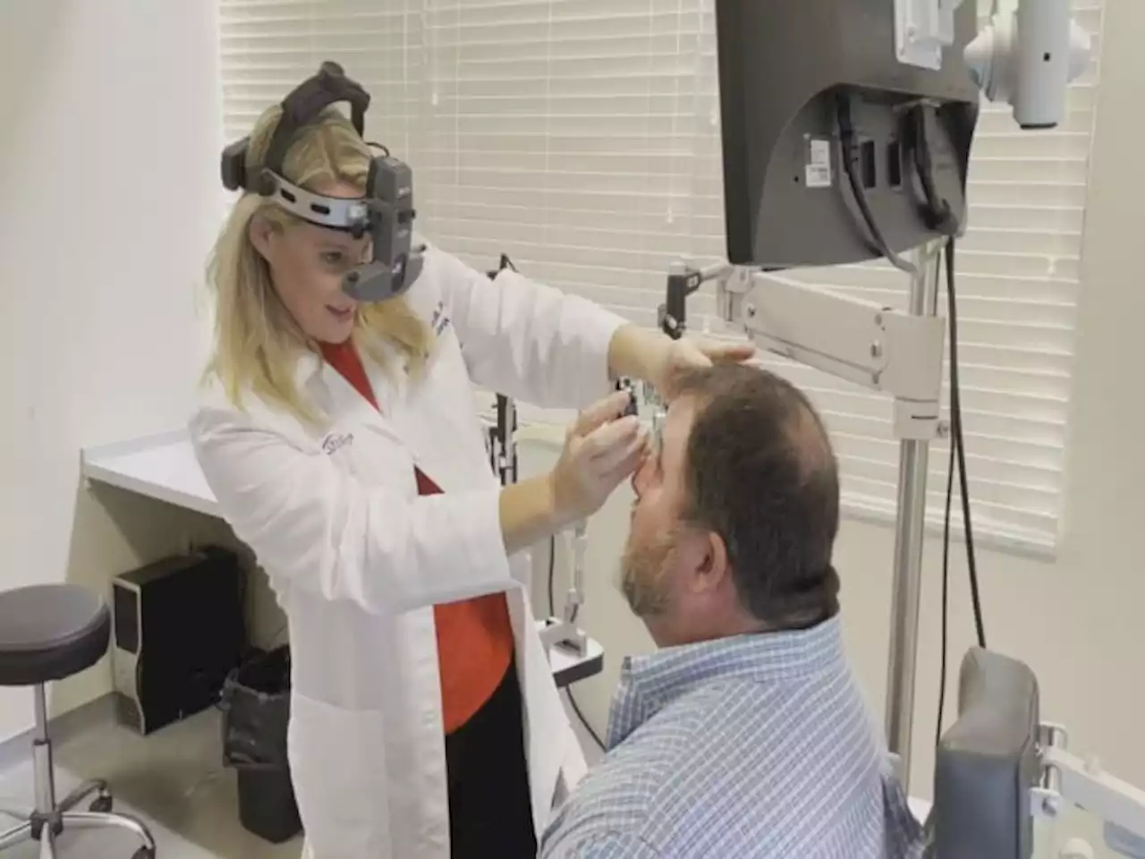 Jacksonville doctors raising awareness about glaucoma with free screenings Thursday