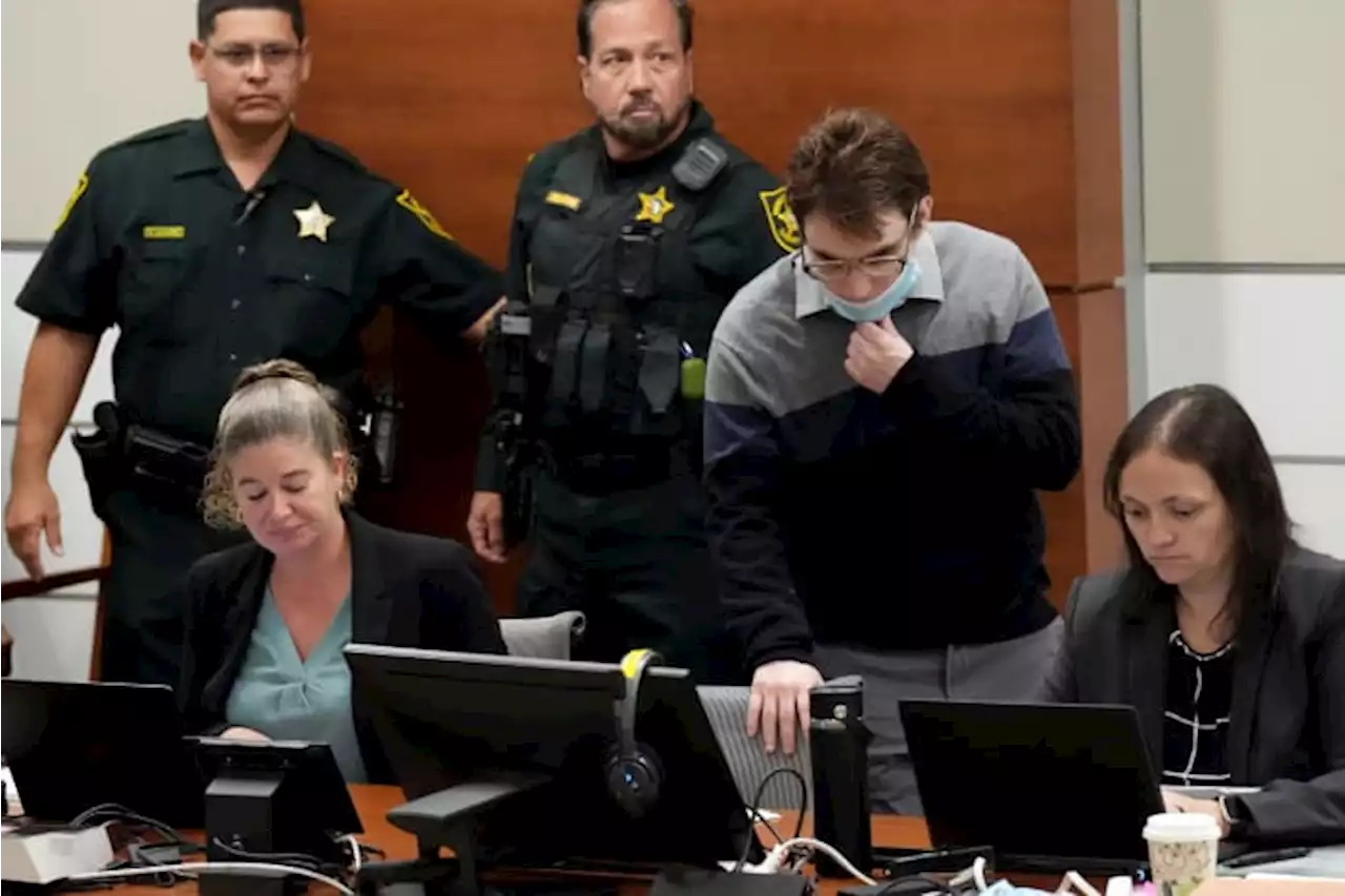 LIVE: Jurors in Parkland school shooting case receive jury instructions