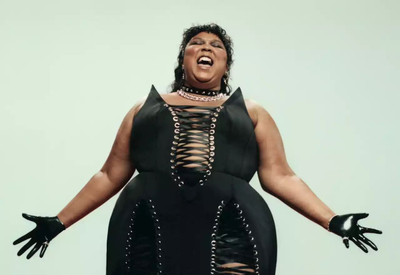 Lizzo says treatment of Black women in the U.S. makes 'me feel very hopeless'