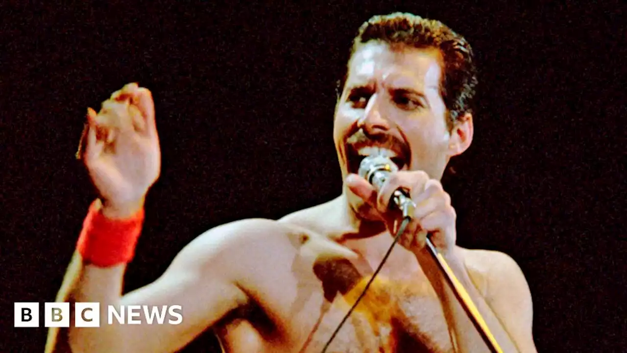 Queen premiere previously unheard Freddie Mercury song Face It Alone