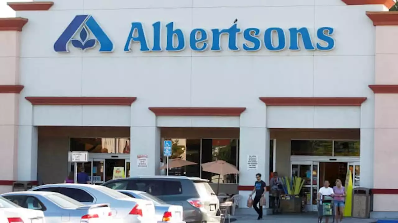 Shares of Albertsons jump on report of potential merger with grocery giant Kroger