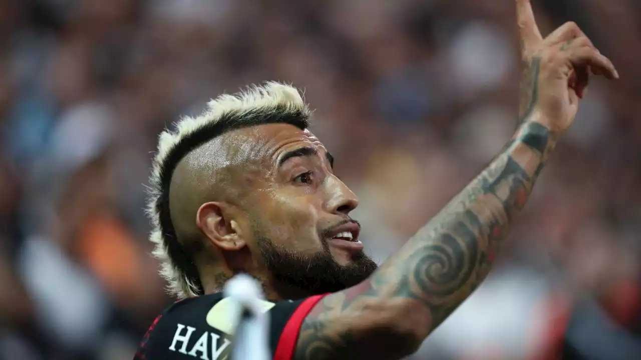 “Cada vez más”: DT de Flamengo elogió a Arturo Vidal por la difícil decisión que tomó