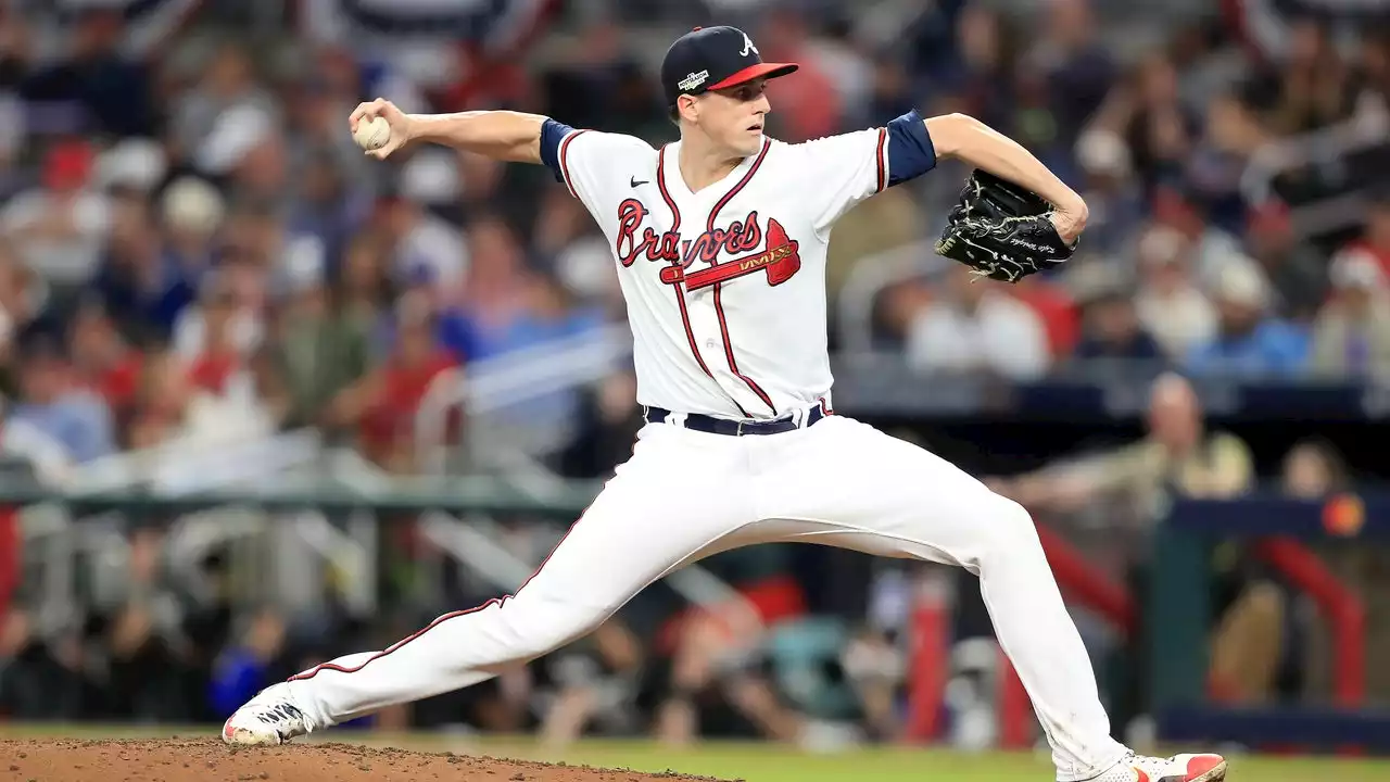 Braves' Wright outduels Wheeler to shutdown Phillies, even NLDS