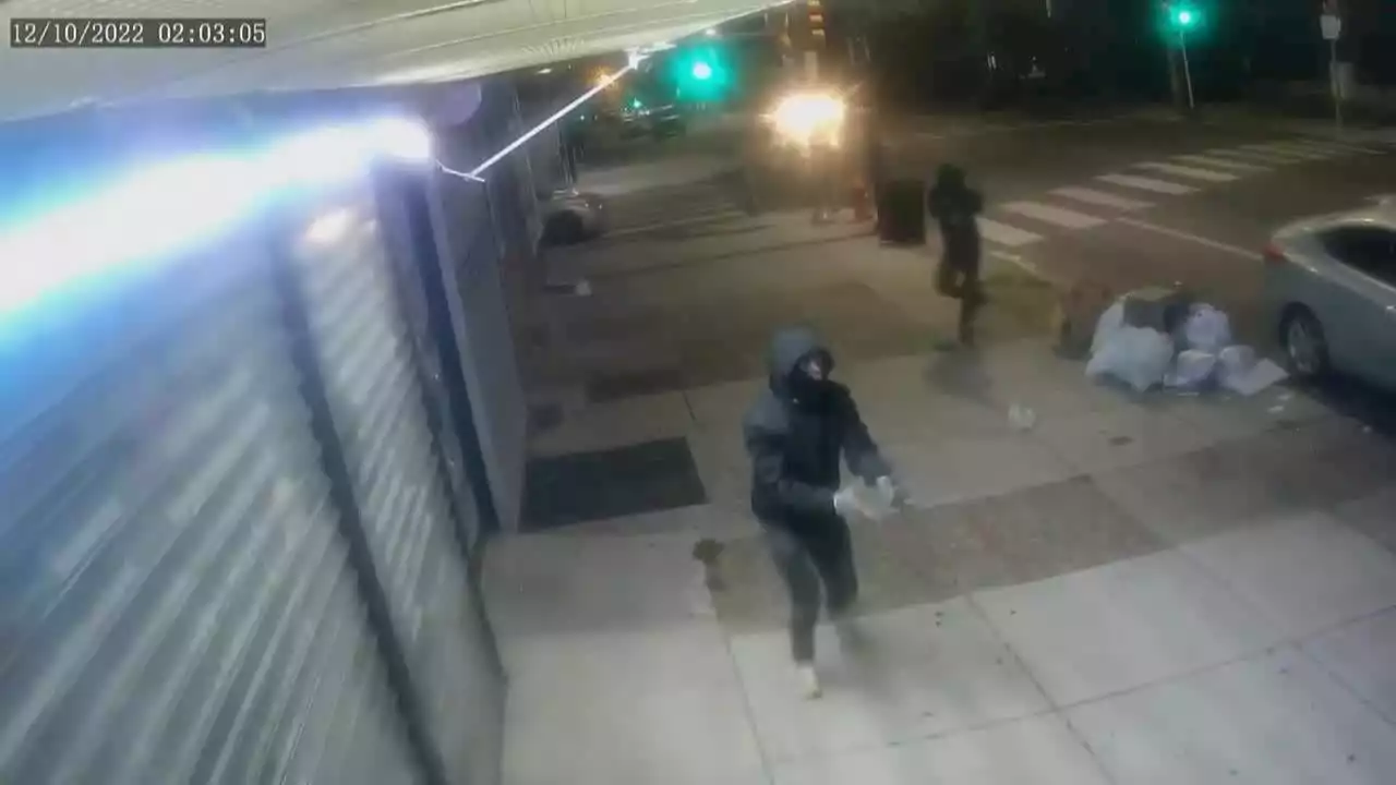 Video: 2 gunmen sought in connection with Germantown shooting